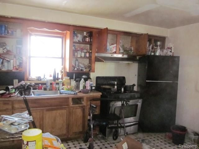 20053 Hickory Street, Detroit, MI 48205