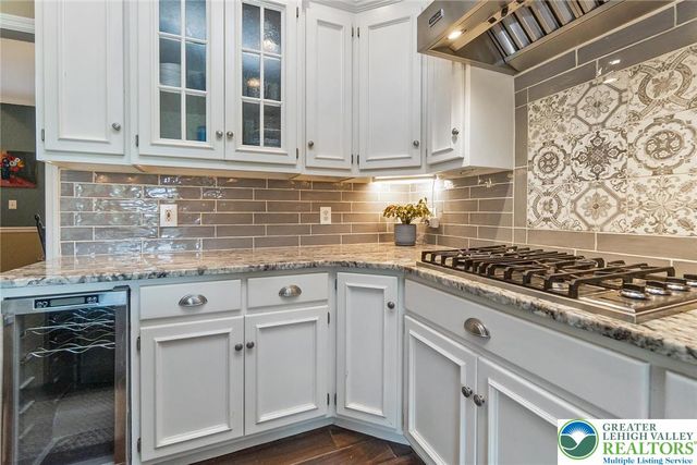 230 Hopewell Drive, Allentown City, PA 18104