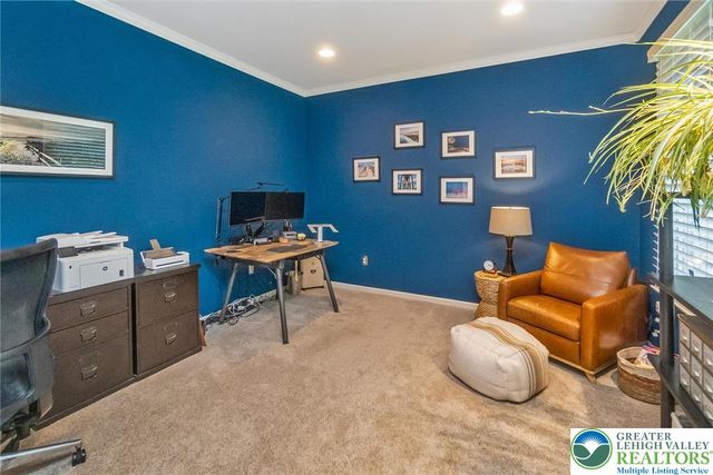 230 Hopewell Drive, Allentown City, PA 18104