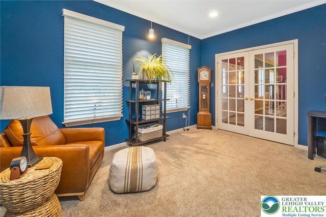 230 Hopewell Drive, Allentown City, PA 18104