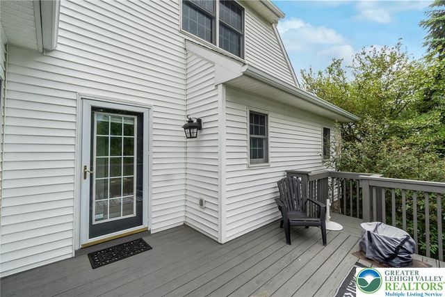 230 Hopewell Drive, Allentown City, PA 18104