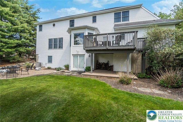 230 Hopewell Drive, Allentown City, PA 18104