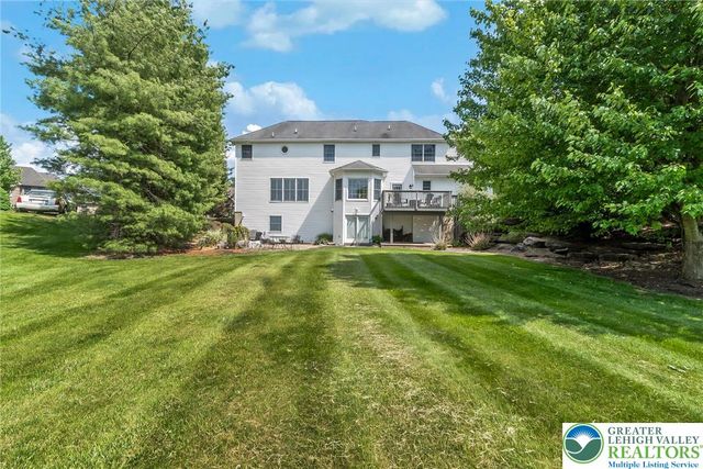 230 Hopewell Drive, Allentown City, PA 18104
