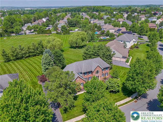 230 Hopewell Drive, Allentown City, PA 18104