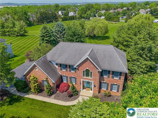 230 Hopewell Drive, Allentown City, PA 18104
