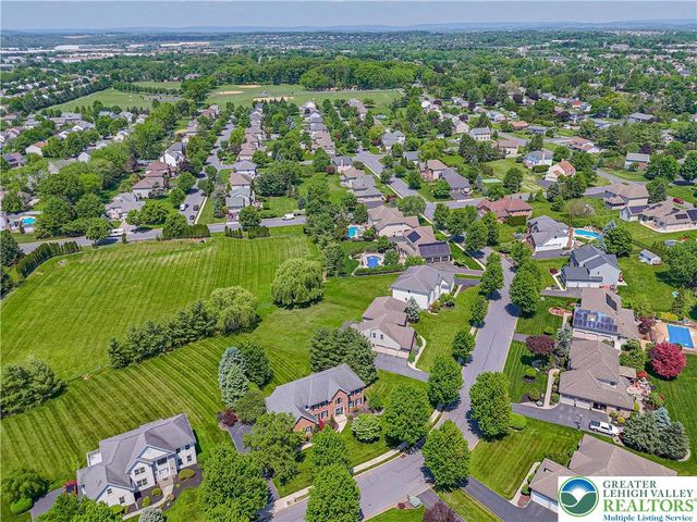 230 Hopewell Drive, Allentown City, PA 18104