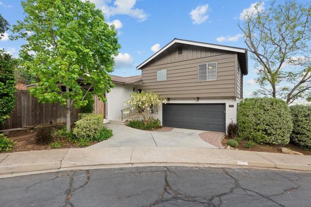 3960 Apore St, La Mesa, CA 91941