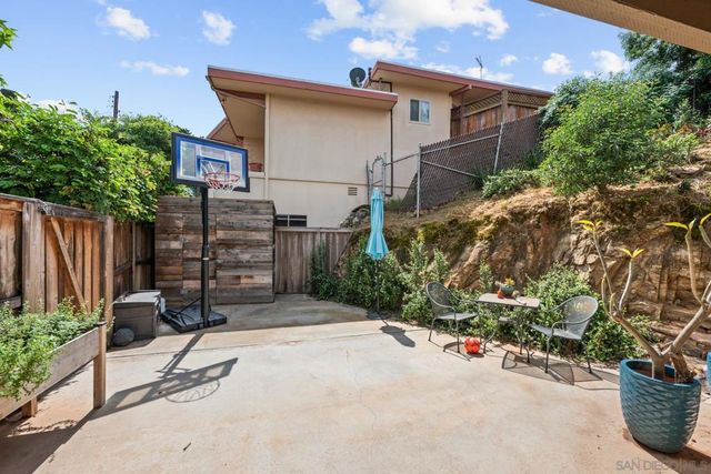 3960 Apore St, La Mesa, CA 91941