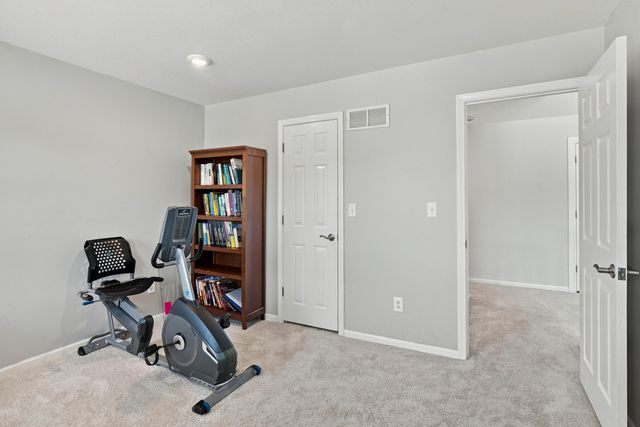 4309 CHAMPLAIN CT, Columbia, MO 65203
