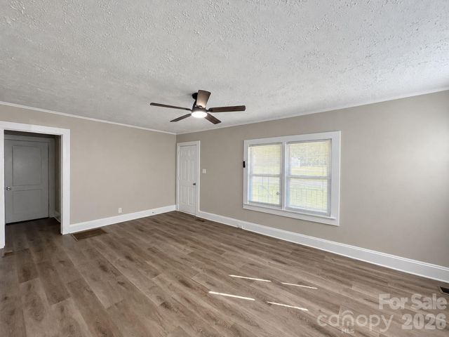 711 West Rice Street, Landis, NC 28088