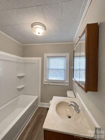 711 West Rice Street, Landis, NC 28088
