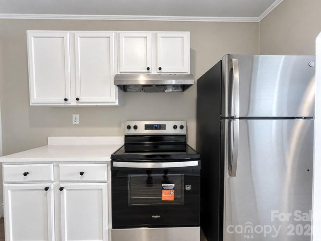 711 West Rice Street, Landis, NC 28088