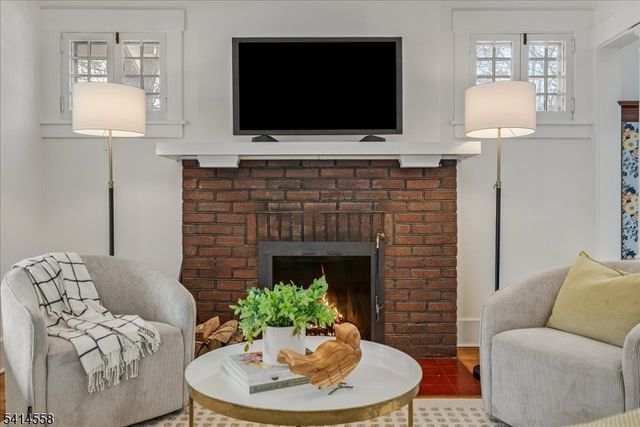 15 Garfield Pl, Montclair Twp., NJ 07043