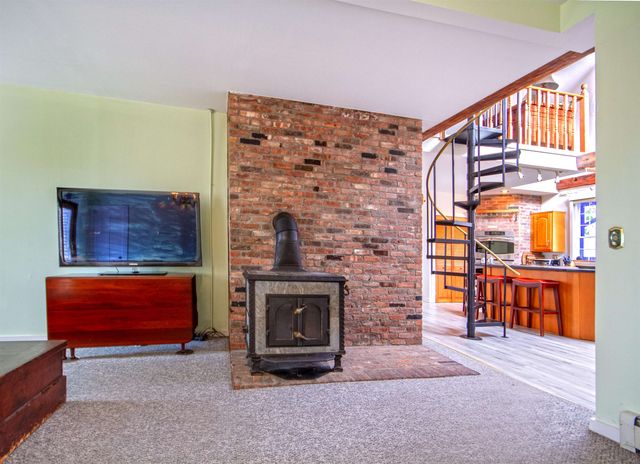 2442 Maple Street, Waltham, VT 05491