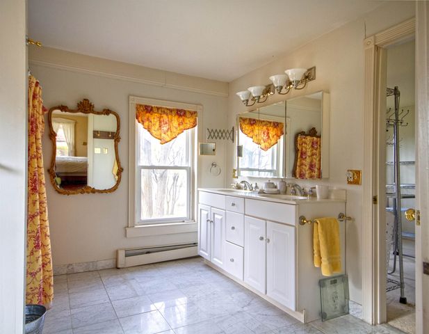 2442 Maple Street, Waltham, VT 05491