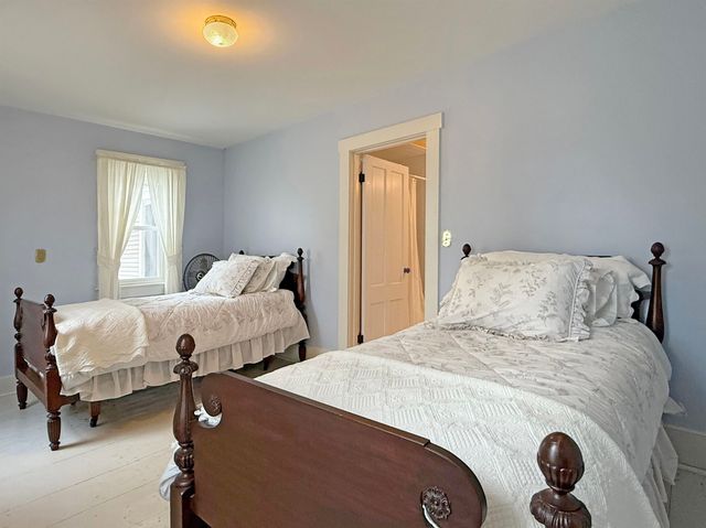 2442 Maple Street, Waltham, VT 05491