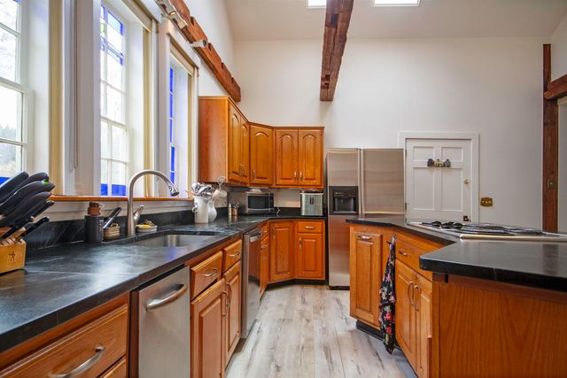 2442 Maple Street, Waltham, VT 05491