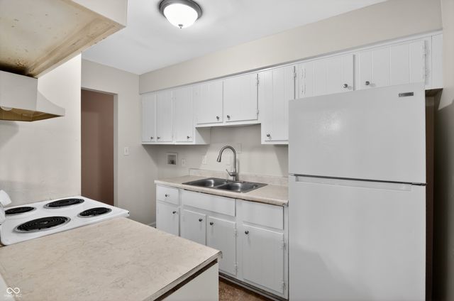 3903 Marseille Road, Indianapolis, IN 46226