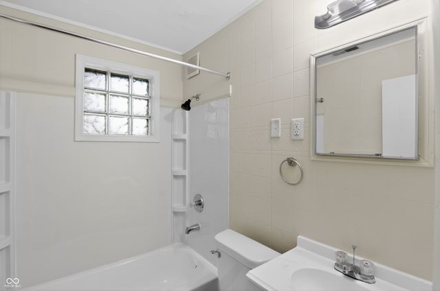 3903 Marseille Road, Indianapolis, IN 46226