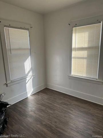 1928 Lincoln Avenue, Saginaw, MI 48601