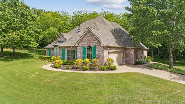 201 W Deer Valley Drive, Catoosa, OK 74015