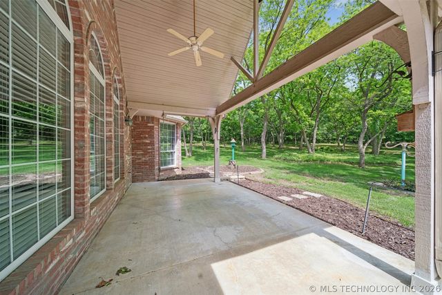 201 W Deer Valley Drive, Catoosa, OK 74015