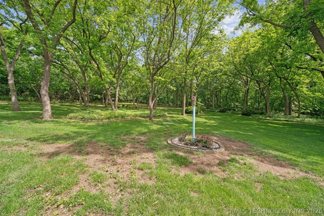 201 W Deer Valley Drive, Catoosa, OK 74015
