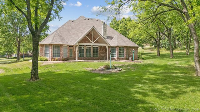 201 W Deer Valley Drive, Catoosa, OK 74015