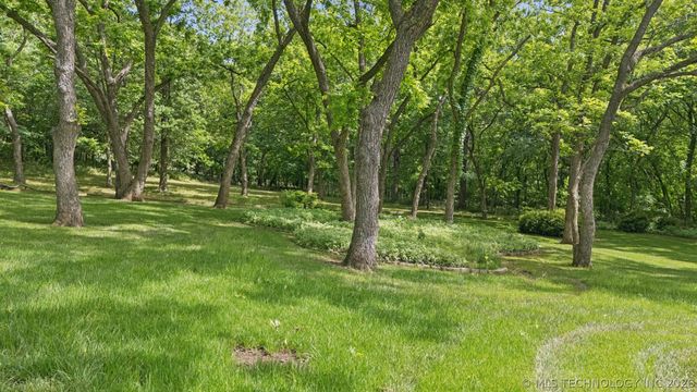201 W Deer Valley Drive, Catoosa, OK 74015