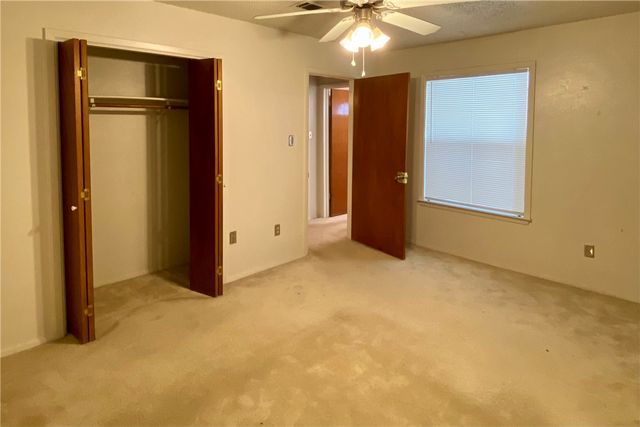 1306 Holik Drive, College Station, TX 77840