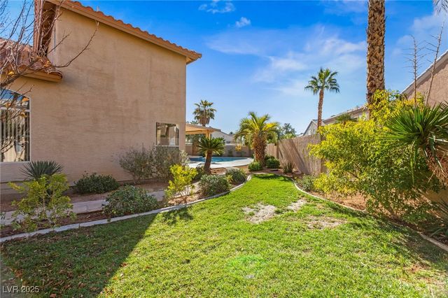 3805 Crema Court, Las Vegas, NV 89129