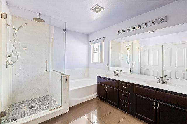 3805 Crema Court, Las Vegas, NV 89129