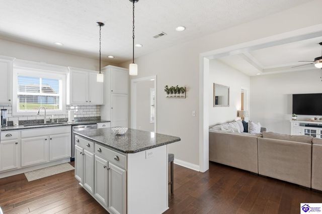 706 Vanderbilt Drive, Elizabethtown, KY 42701