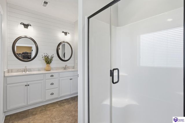 706 Vanderbilt Drive, Elizabethtown, KY 42701