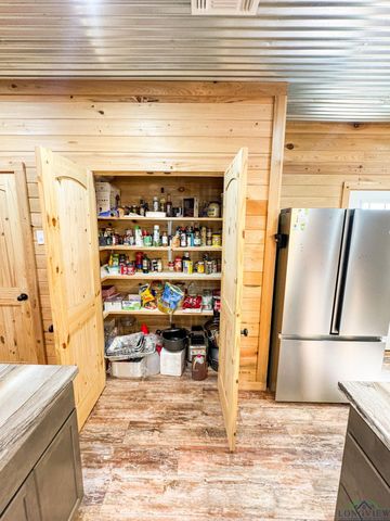 1960 Marion County Road 3636, Jefferson, TX 75657