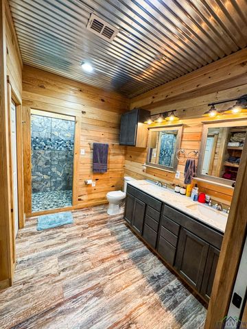 1960 Marion County Road 3636, Jefferson, TX 75657