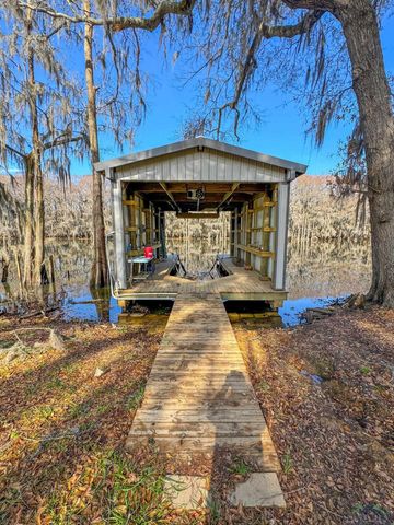 1960 Marion County Road 3636, Jefferson, TX 75657