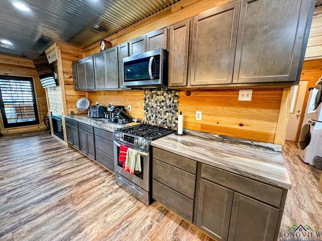 1960 Marion County Road 3636, Jefferson, TX 75657