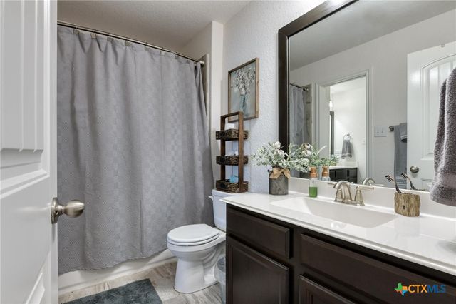 1531 Esser Crossing, New Braunfels, TX 78132