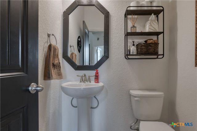 1531 Esser Crossing, New Braunfels, TX 78132
