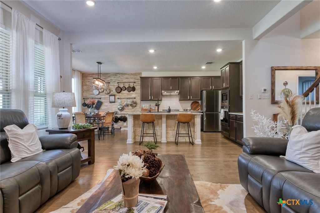 1531 Esser Crossing, New Braunfels, TX 78132