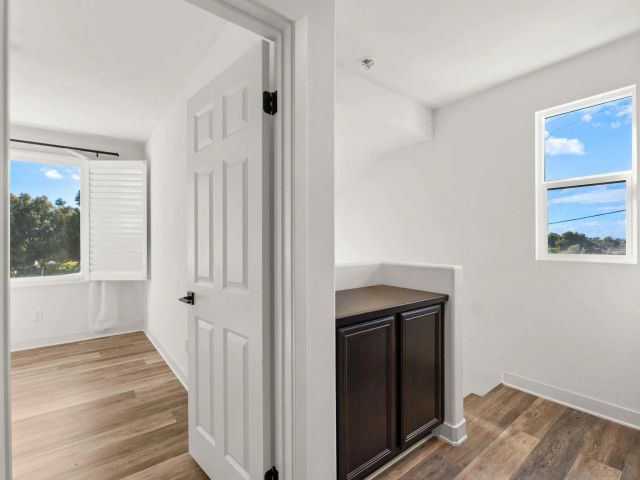 707 Magnolia Ave, Carlsbad, CA 92008