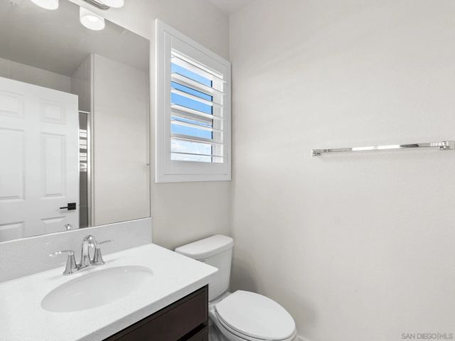 707 Magnolia Ave, Carlsbad, CA 92008