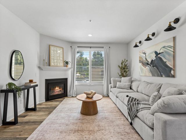 707 Magnolia Ave, Carlsbad, CA 92008