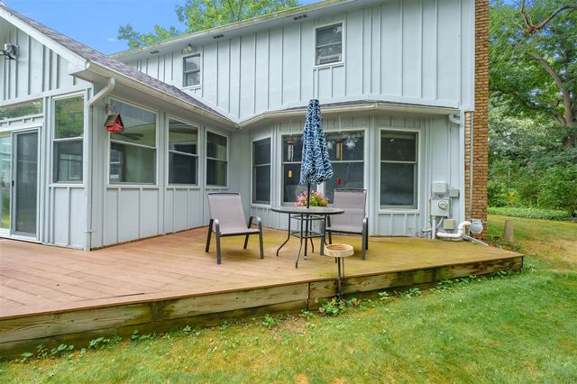 7534 Farmington Avenue, Kalamazoo, MI 49009