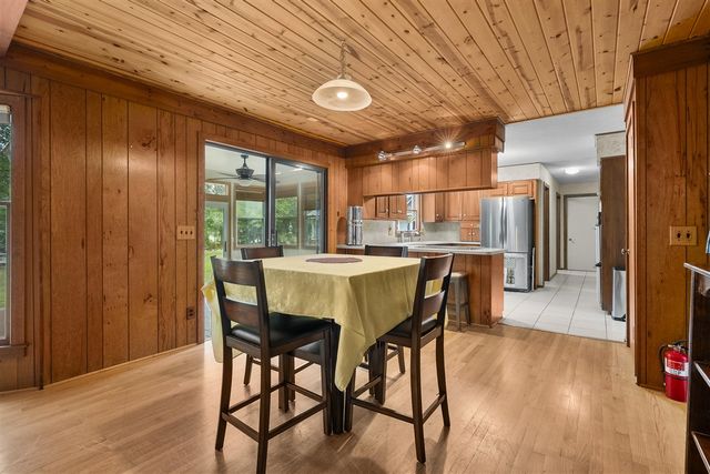 7534 Farmington Avenue, Kalamazoo, MI 49009