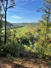 1 Mooretown Hill Road, Beattyville, KY 41311