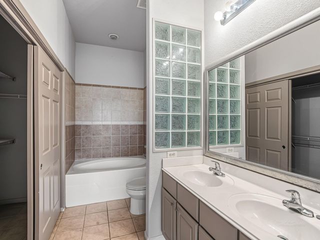 1441 East Street 315, Houston, TX 77007
