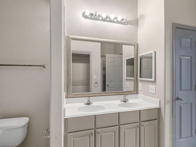 1441 East Street 315, Houston, TX 77007