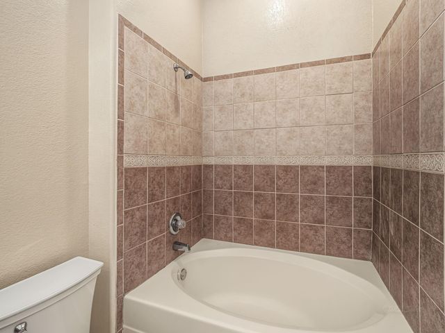 1441 East Street 315, Houston, TX 77007